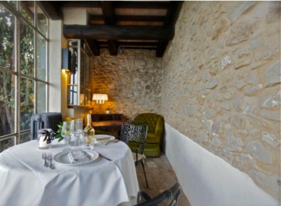 Castello Di Albereto Hotel Trarivi Ngoại thất bức ảnh