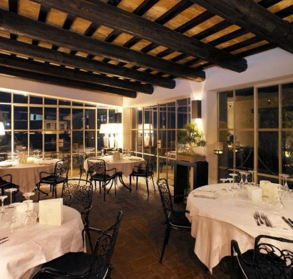 Castello Di Albereto Hotel Trarivi Ngoại thất bức ảnh