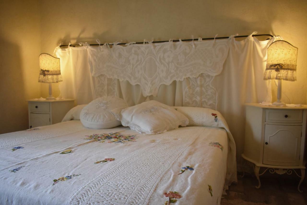 Castello Di Albereto Hotel Trarivi Ngoại thất bức ảnh