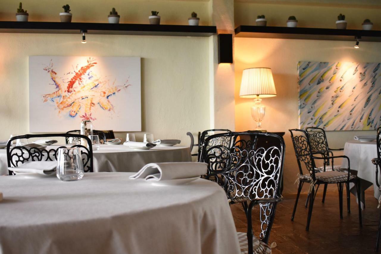 Castello Di Albereto Hotel Trarivi Ngoại thất bức ảnh