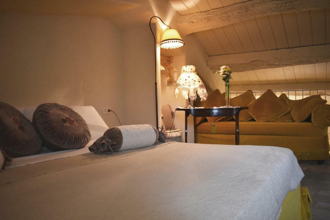 Castello Di Albereto Hotel Trarivi Ngoại thất bức ảnh